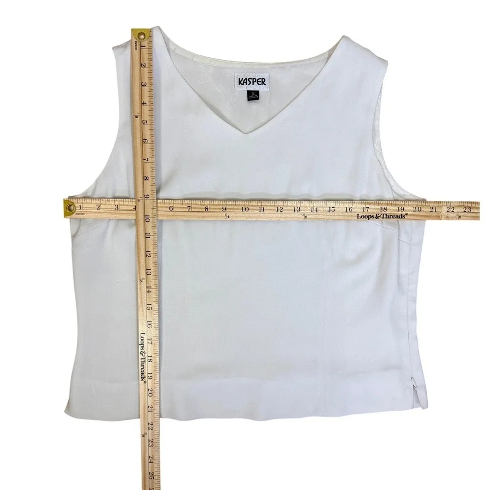 Kasper Sleeveless Blouse Women 14 White V-Neck Side Zip Lined Shell Top - Picture 6 of 6